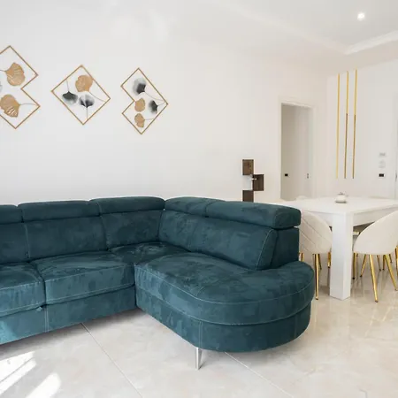 Lux Apartament Pompeja