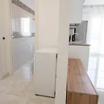 Lux *
